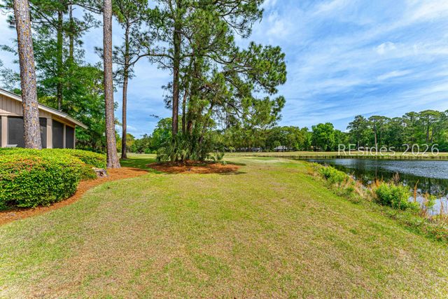 21 Cottonwood Ln, Hilton Head Island, SC 29926