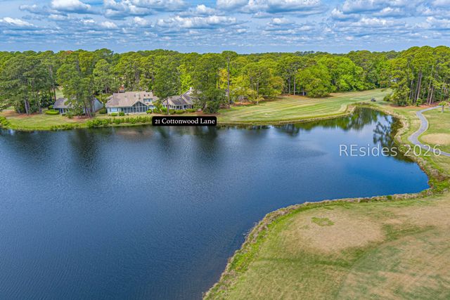21 Cottonwood Ln, Hilton Head Island, SC 29926