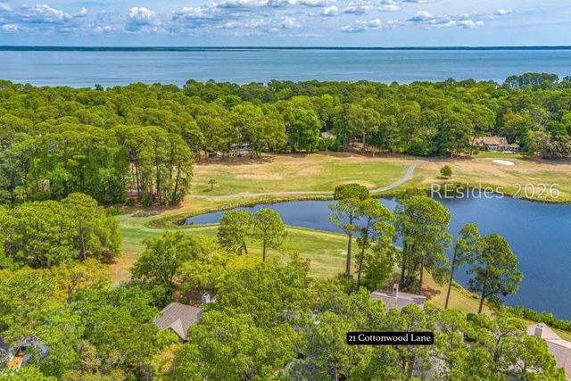 21 Cottonwood Ln, Hilton Head Island, SC 29926