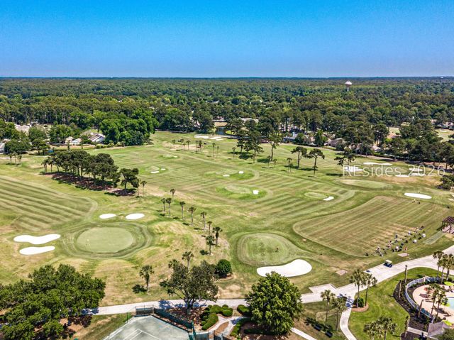 21 Cottonwood Ln, Hilton Head Island, SC 29926