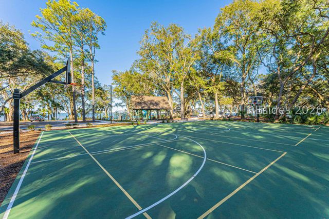 21 Cottonwood Ln, Hilton Head Island, SC 29926