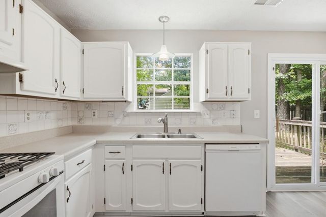 11240 Rotherick Drive, Alpharetta, GA 30022