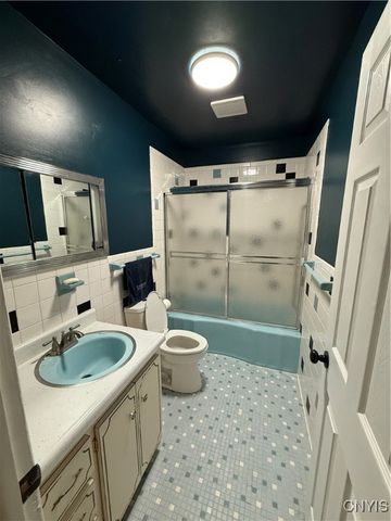 105 Throop Avenue, Auburn, NY 13021