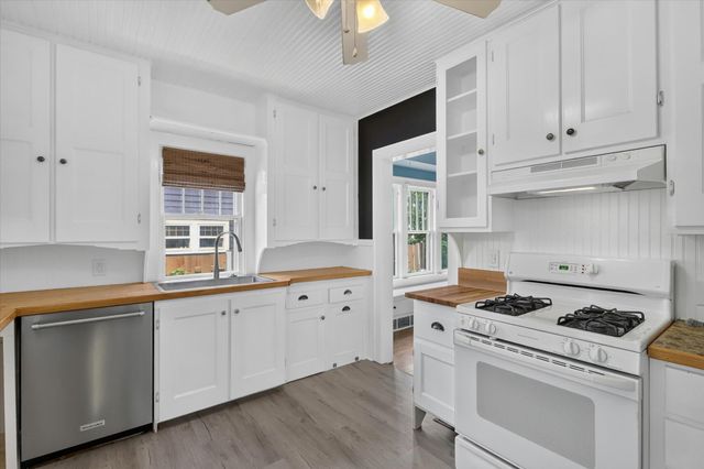 321 Inkster Avenue, Kalamazoo, MI 49001