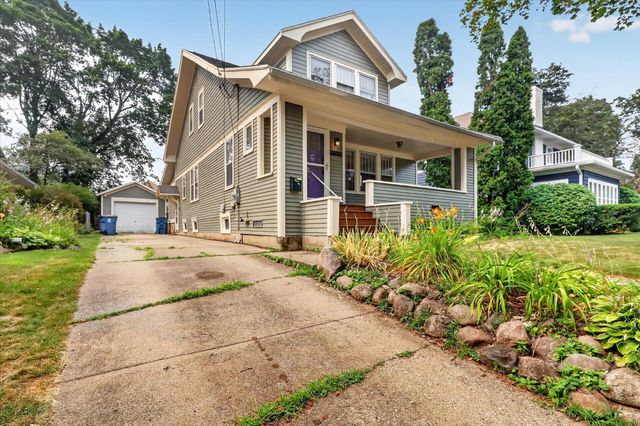 321 Inkster Avenue, Kalamazoo, MI 49001