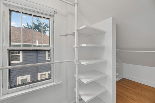 321 Inkster Avenue, Kalamazoo, MI 49001