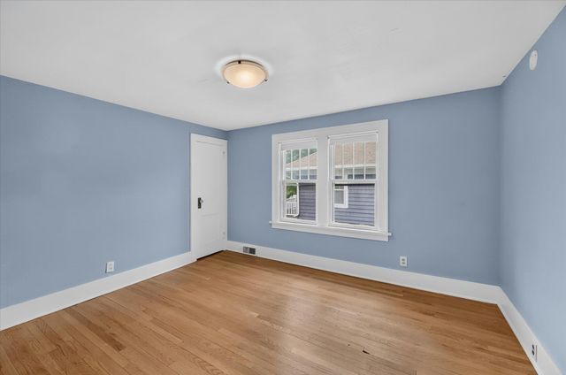 321 Inkster Avenue, Kalamazoo, MI 49001