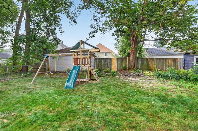 321 Inkster Avenue, Kalamazoo, MI 49001