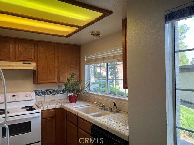 19163 Palo Verde Drive, Apple Valley, CA 92308