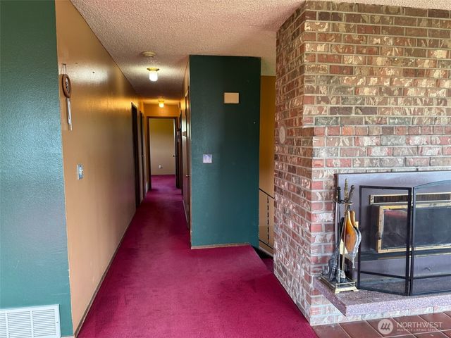 46 Cliff Robinson Lane, Sequim, WA 98382