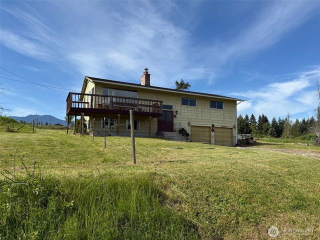 46 Cliff Robinson Lane, Sequim, WA 98382