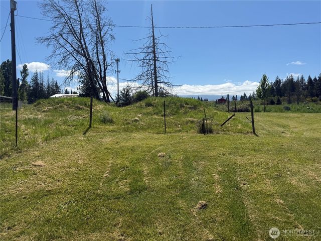 46 Cliff Robinson Lane, Sequim, WA 98382