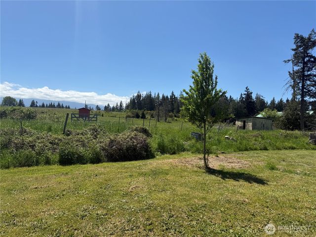 46 Cliff Robinson Lane, Sequim, WA 98382