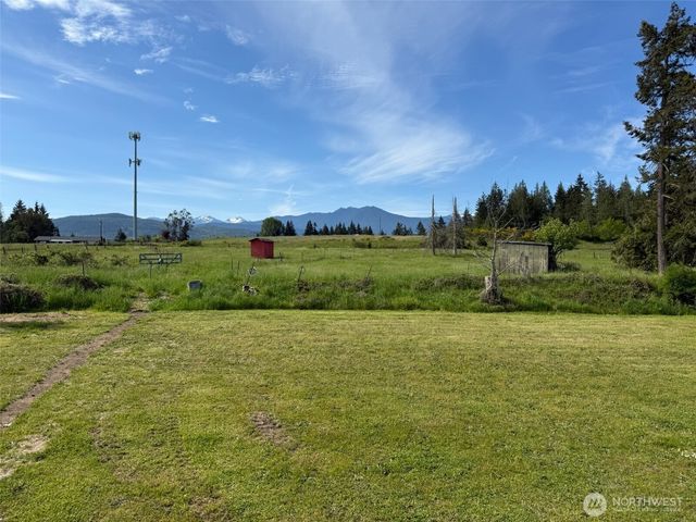 46 Cliff Robinson Lane, Sequim, WA 98382