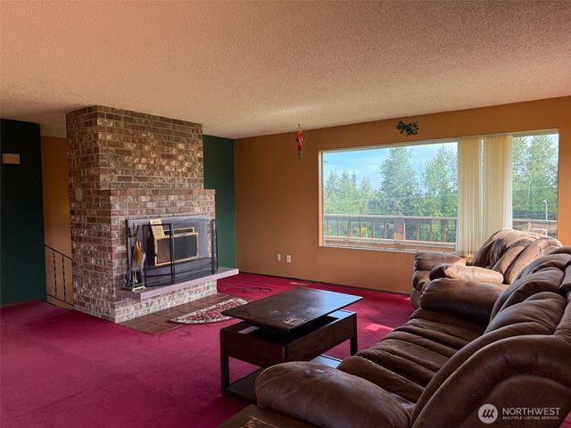 46 Cliff Robinson Lane, Sequim, WA 98382
