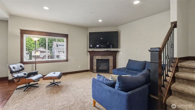 1357 Elma Place NE, Renton, WA 98059