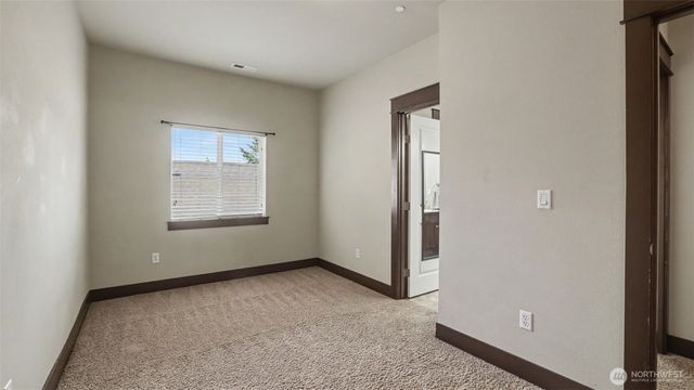 1357 Elma Place NE, Renton, WA 98059