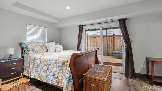 1357 Elma Place NE, Renton, WA 98059
