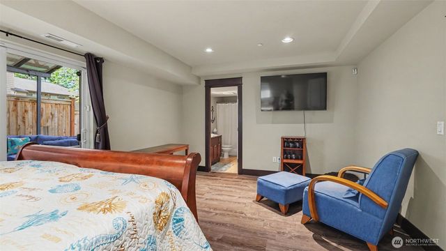 1357 Elma Place NE, Renton, WA 98059