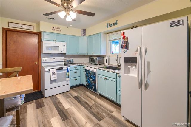 9254 N Genesee Road, Mount Morris, MI 48458