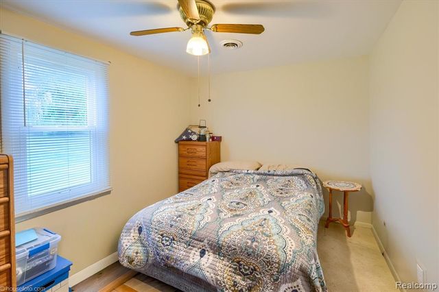 9254 N Genesee Road, Mount Morris, MI 48458