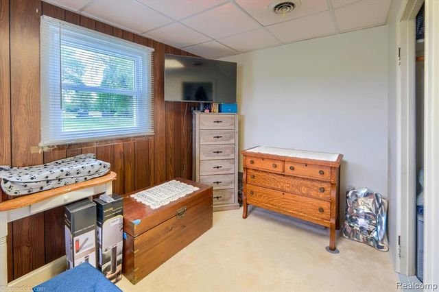 9254 N Genesee Road, Mount Morris, MI 48458