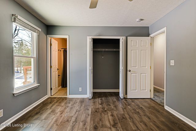 112 Benjamin Pl, Mt Washington, KY 40047