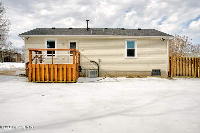 112 Benjamin Pl, Mt Washington, KY 40047