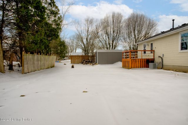 112 Benjamin Pl, Mt Washington, KY 40047