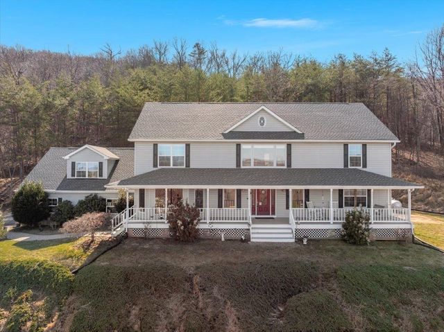 209 PARK RIDGE CT, Front Royal, VA 22630