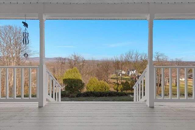 209 PARK RIDGE CT, Front Royal, VA 22630