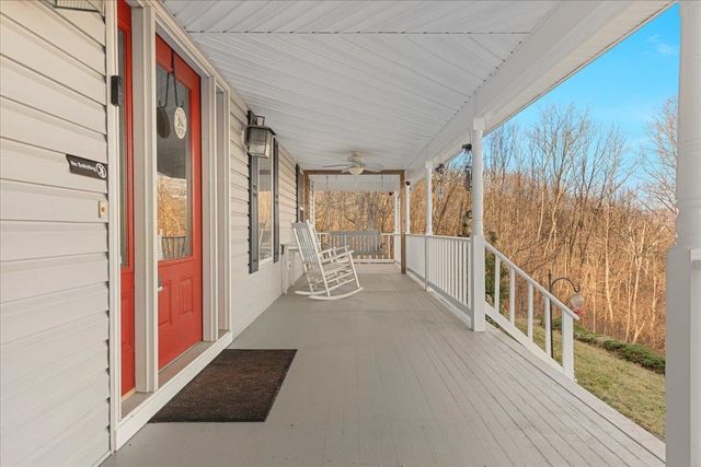 209 PARK RIDGE CT, Front Royal, VA 22630