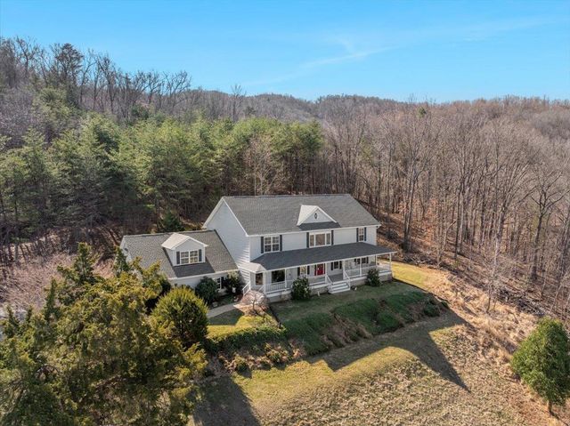 209 PARK RIDGE CT, Front Royal, VA 22630