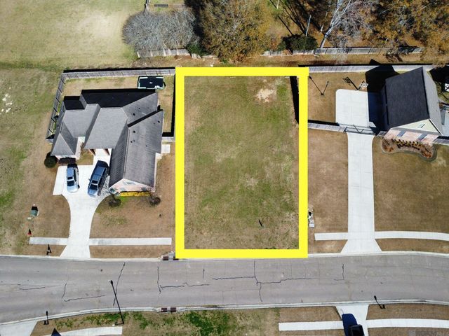 7175 Bessie Dr, Denham Springs, LA 70706