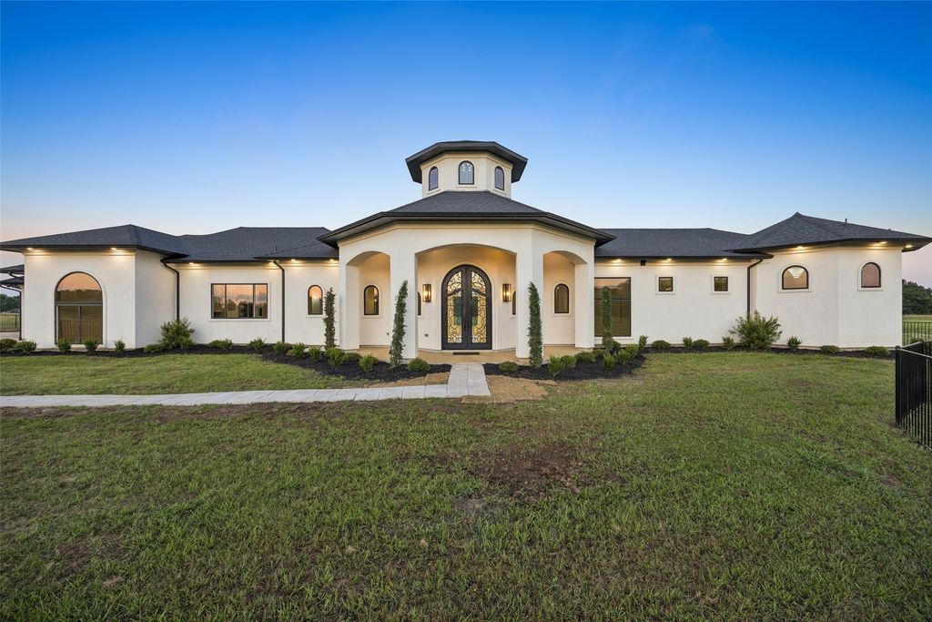 975 Vz County Road 3510, Wills Point, TX 75169