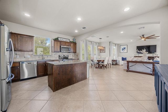 302 Southwind RD, Lago Vista, TX 78645