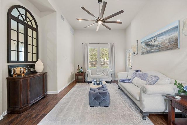 302 Southwind RD, Lago Vista, TX 78645