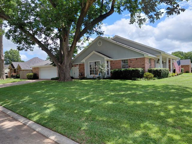 1319 Chopin Drive, Bossier City, LA 71112