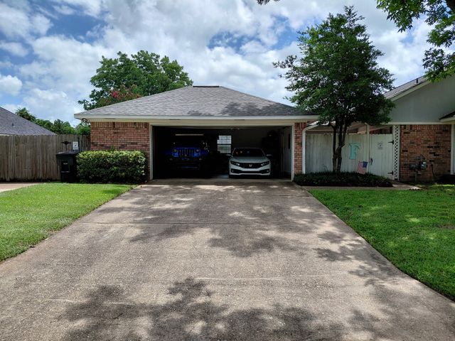 1319 Chopin Drive, Bossier City, LA 71112