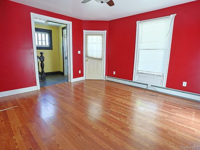4 Lincoln Street, Middletown, NY 10940