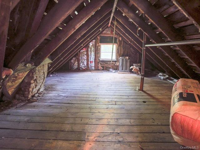 4 Lincoln Street, Middletown, NY 10940