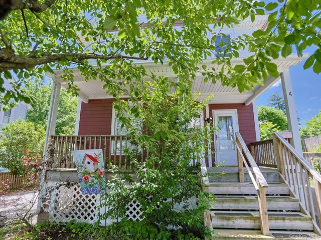 4 Lincoln Street, Middletown, NY 10940