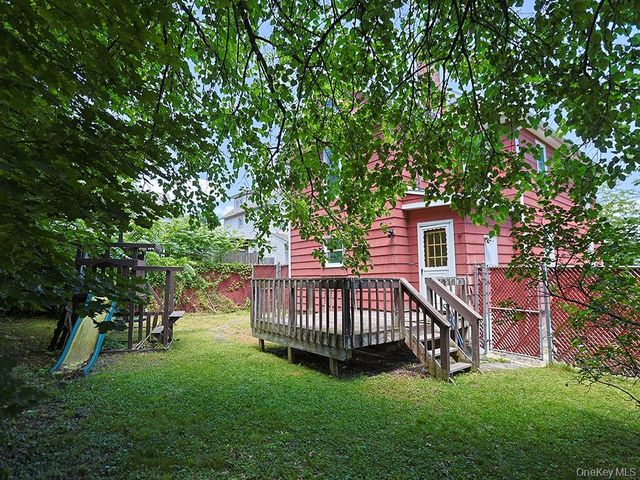 4 Lincoln Street, Middletown, NY 10940