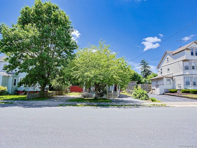 4 Lincoln Street, Middletown, NY 10940