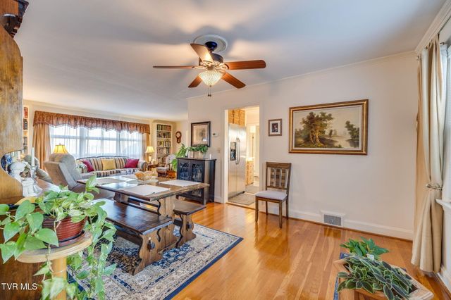 317 Sunnybrook Drive, Bristol, TN 37620