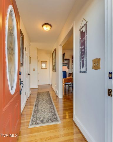 317 Sunnybrook Drive, Bristol, TN 37620