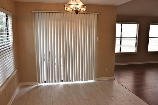 7718 High Village Drive 220, Houston, TX 77095