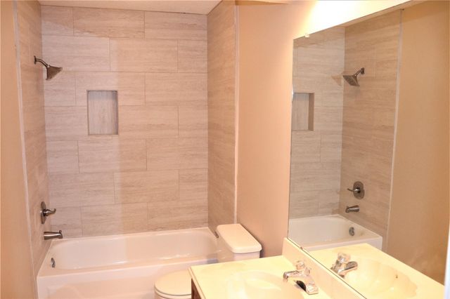 7718 High Village Drive 220, Houston, TX 77095