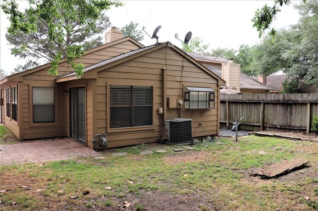 7718 High Village Drive 220, Houston, TX 77095