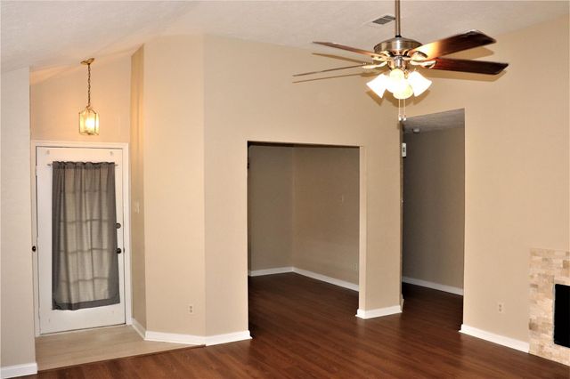 7718 High Village Drive 220, Houston, TX 77095